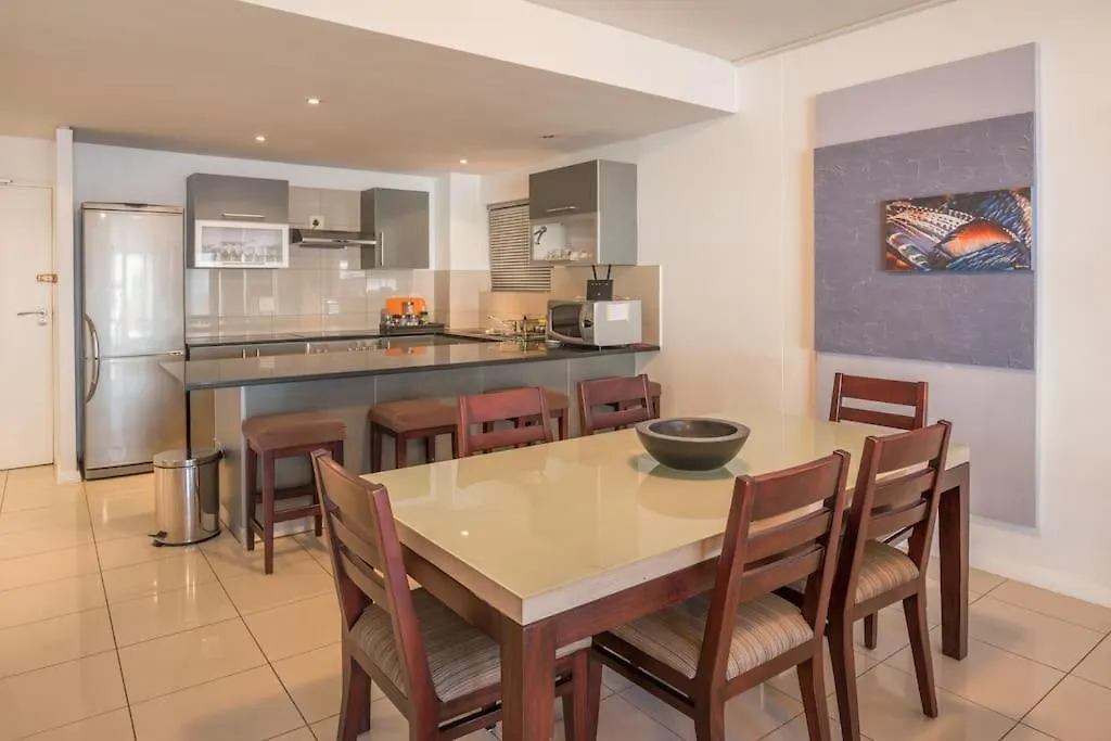 3-Bed City Center Spacious & Secure Cape Town Apartment